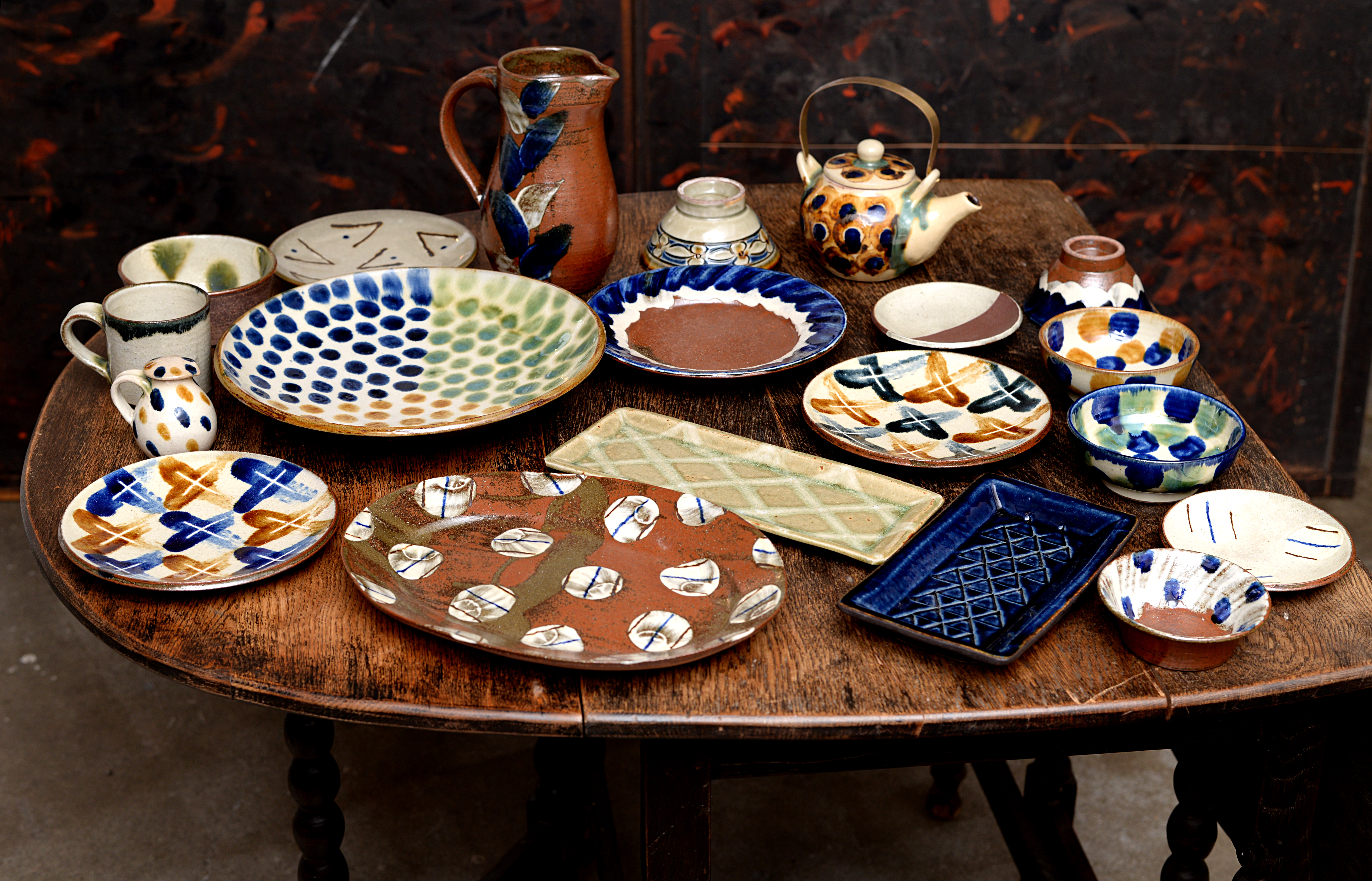 ヴァダアンティークス のやちむん市 At オーバッシュカフェ 徳島 Vada Antiques